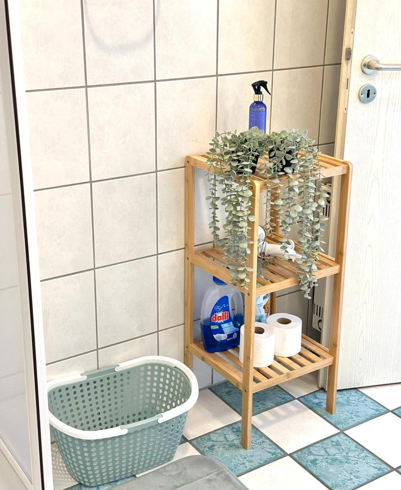 Raha Apartments - Charmantes Studio-Apartment - Hbf - Gratis Parkplatz Erfurt Exterior photo