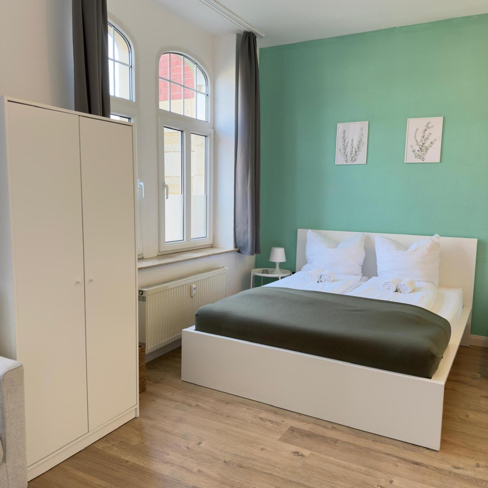 Raha Apartments - Charmantes Studio-Apartment - Hbf - Gratis Parkplatz Erfurt Exterior photo