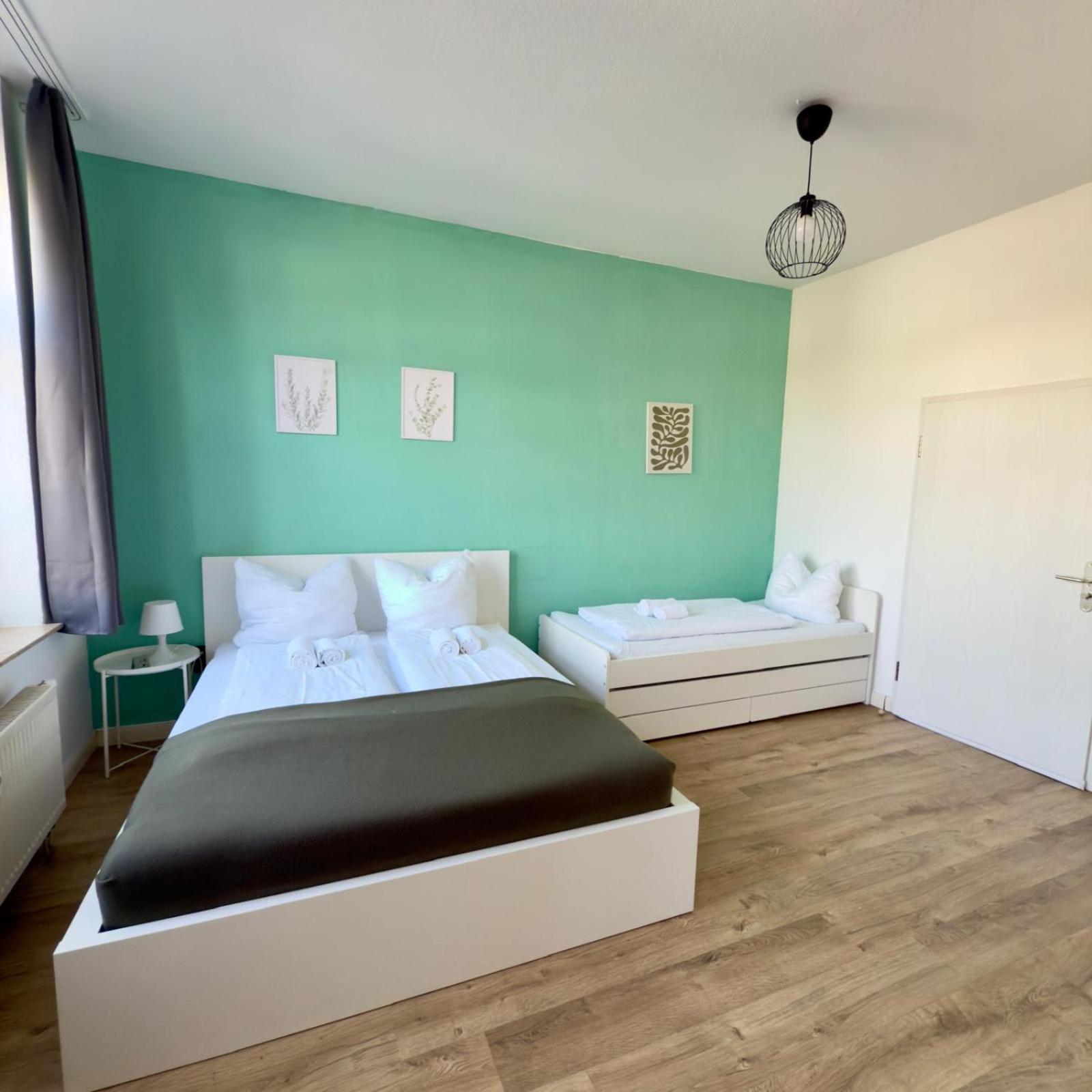 Raha Apartments - Charmantes Studio-Apartment - Hbf - Gratis Parkplatz Erfurt Exterior photo